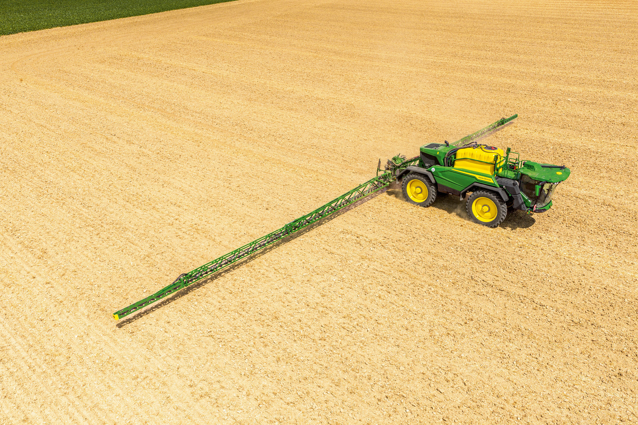 RMA2608_NOUV_JOHN_DEERE_PULVE_560R_3.jpg